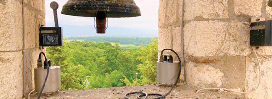 Des bâtiments historiques comme sismomètres de pierre.